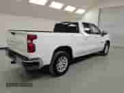 2021 Chevrolet Silverado 1500 LT z VIN 1GCRWCEK8MZ137254, wystawiony jako Copart lot #86827455 z przebiegiem 107 550 mil mil oraz Czysty tytuł • Clean title. Historia ofert i sprzedaży dostępna na DreamBid. Obrazek 3.