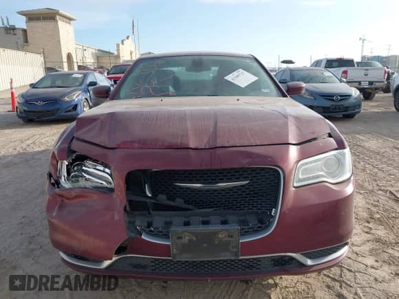 2018 Chrysler 300 Touring L с VIN 2C3CCAAG0JH137463, выставлен на аукционе IAAI как лот 43385727 с пробегом 108 898 миль миль и . История ставок и продаж доступна на DreamBid. Изображение 12.