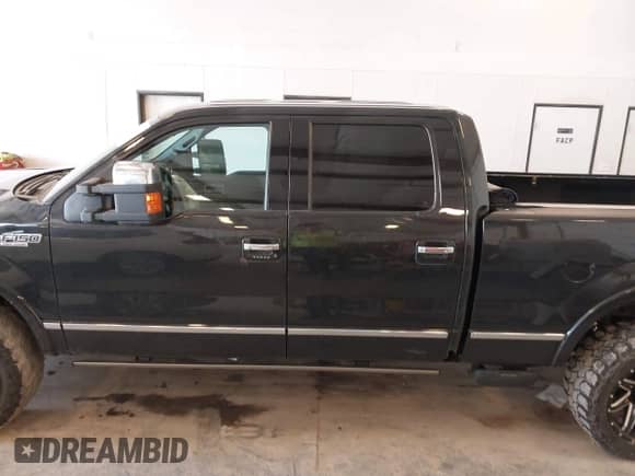 2014 Ford F-150 XL with VIN 1FTFW1ET7EFB44604, listed as a IAAI auction lot 42470423 with 177,481 mi miles and . Bid and sale history available at DreamBid. Image 14.