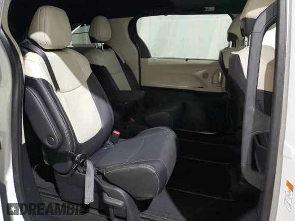 2025 Toyota Sienna Limited с VIN 5TDZSKFC7SS154980, выставлен на аукционе Copart как лот 43721475 с пробегом 4 337 миль миль и Списание • Salvage title. История ставок и продаж доступна на DreamBid. Изображение 11.