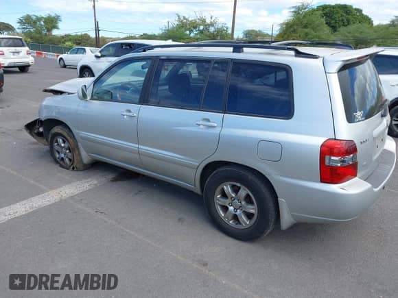 2005 Toyota Highlander with VIN JTEGP21A650084809, listed as a IAAI auction lot 43156417 with 120,244 mi miles and . Bid and sale history available at DreamBid. Image 3.