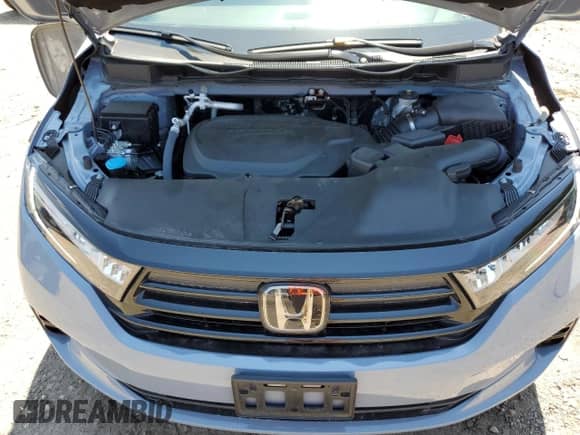 2024 Honda Odyssey Sport z VIN 5FNRL6H73RB026965, wystawiony jako Copart lot #62392104 z przebiegiem 8 779 mil mil oraz Szkoda całkowita • Salvage title. Historia ofert i sprzedaży dostępna na DreamBid. Obrazek 12.