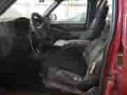 2003 Chevrolet Blazer LS с VIN 1GNCS13X03K151216, выставлен на аукционе Copart как лот 82921564 с пробегом Не указан миль и Списание • Salvage title. История ставок и продаж доступна на DreamBid. Изображение 7.