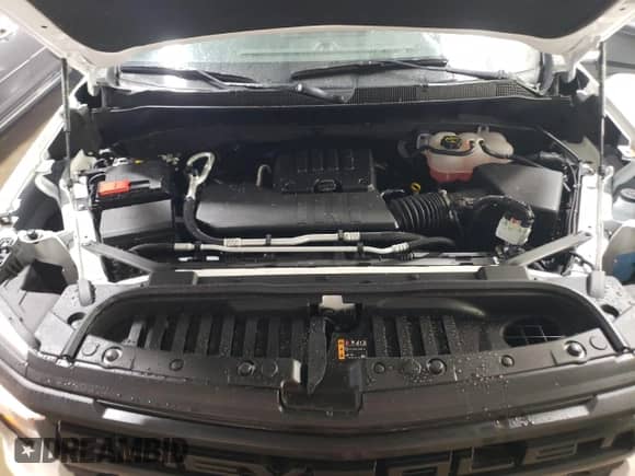 2024 Chevrolet Silverado 1500 Custom с VIN 1GCRDBEK7RZ277223, выставлен на аукционе Copart как лот 42318535 с пробегом 3 391 миль миль и Списание • Salvage title. История ставок и продаж доступна на DreamBid. Изображение 11.