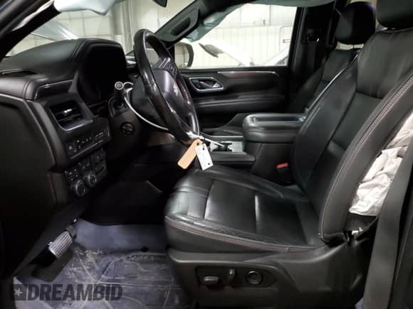 2021 Chevrolet Suburban RST с VIN 1GNSKEKDXMR178930, выставлен на аукционе Copart как лот 45925875 с пробегом 110 634 миль миль и Списание • Salvage title. История ставок и продаж доступна на DreamBid. Изображение 7.