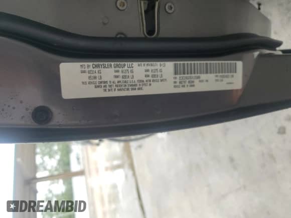 2014 Chrysler 300 C John Varvatos Luxury Edition с VIN 2C3CCADG3EH125888, выставлен на аукционе Copart как лот 68345205 с пробегом 139 104 миль миль и Списание • Salvage title. История ставок и продаж доступна на DreamBid. Изображение 13.