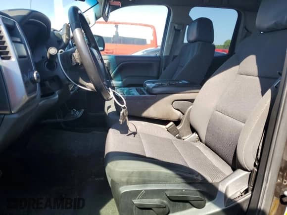 2018 Chevrolet Silverado 1500 LT with VIN 1GCRCREH5JZ164827, listed as a Copart auction lot 80163225 with 250,731 mi miles and Clean title. Bid and sale history available at DreamBid. Image 7.