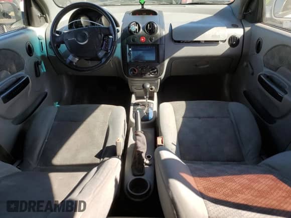 2004 Chevrolet Aveo с VIN KL1TD62674B156544, выставлен на аукционе Copart как лот 46866235 с пробегом 194 219 миль миль и Списание • Salvage title. История ставок и продаж доступна на DreamBid. Изображение 8.