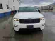2021 Jeep Grand Cherokee Laredo X with VIN 1C4RJFAG8MC586406, listed as a Copart auction lot 70450695 with 26,110 mi miles and Salvage title. Bid and sale history available at DreamBid. Image 5.