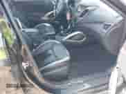 2013 Hyundai Veloster Turbo с VIN KMHTC6AE5DU174142, выставлен на аукционе IAAI как лот 42424749 с пробегом 69 744 миль миль и . История ставок и продаж доступна на DreamBid. Изображение 5.