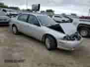 2005 Chevrolet Malibu Classic z VIN 1G1ND52F25M185220, wystawiony jako Copart lot #54227055 z przebiegiem 147 997 mil mil oraz Szkoda całkowita • Salvage title. Historia ofert i sprzedaży dostępna na DreamBid. Obrazek 4.