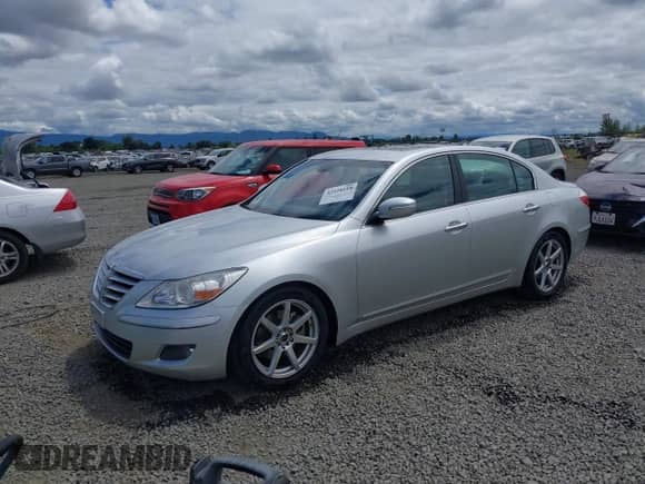 2009 Hyundai Genesis с VIN KMHGC46E29U017299, выставлен на аукционе IAAI как лот 42528154 с пробегом 133 768 миль миль и . История ставок и продаж доступна на DreamBid. Изображение 2.