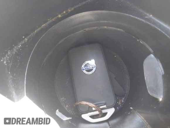 2015 Volvo S60 T5 Premier с VIN YV1612TK7F1351761, выставлен на аукционе IAAI как лот 42582359 с пробегом 138 659 миль миль и . История ставок и продаж доступна на DreamBid. Изображение 11.