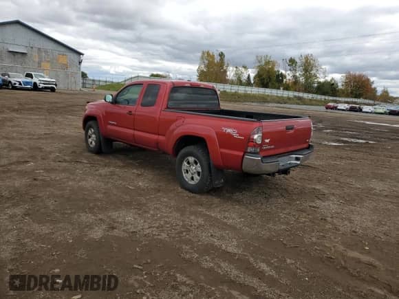 2011 Toyota Tacoma с VIN 5TFUU4EN8BX008164, выставлен на аукционе Copart как лот 82758935 с пробегом Не указан миль и Чистый • Clean title. История ставок и продаж доступна на DreamBid. Изображение 2.