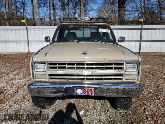 1978 Chevrolet Silverado 1500 z VIN CKL148F383379, wystawiony jako Copart lot #85722084 z przebiegiem 44 452 mil mil oraz Szkoda całkowita • Salvage title. Historia ofert i sprzedaży dostępna na DreamBid. Obrazek 5.