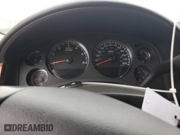 2007 Chevrolet Silverado 1500 LTZ z VIN 3GCEK13M17G551970, wystawiony jako Copart lot #80522755 z przebiegiem Nie podano mil oraz Czysty tytuł • Clean title. Historia ofert i sprzedaży dostępna na DreamBid. Obrazek 9.