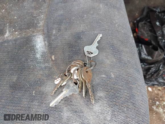 2002 GMC Sierra 1500 SLE с VIN 2GTEC19V121373380, выставлен на аукционе IAAI как лот 42372128 с пробегом 319 144 миль миль и . История ставок и продаж доступна на DreamBid. Изображение 11.