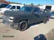 2003 Chevrolet Silverado 1500 LS z VIN 1GCEC14V33Z133280, wystawiony jako IAAI lot #43566445 z przebiegiem 166 756 mil mil oraz . Historia ofert i sprzedaży dostępna na DreamBid. Obrazek 2.