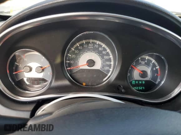 2013 Chrysler 200 Touring with VIN 1C3CCBBG7DN704056, listed as a Copart auction lot 81915575 with 142,327 mi miles and Salvage title. Bid and sale history available at DreamBid. Image 9.