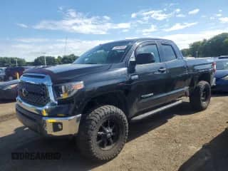 2018 Toyota Tundra SR с VIN 5TFUY5F17JX712800, выставлен на аукционе Copart как лот 80809665 с пробегом 83 759 миль миль и Списание • Salvage title. История ставок и продаж доступна на DreamBid. Изображение 1.