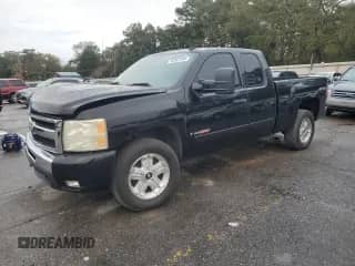 2008 Chevrolet Silverado 1500 with VIN 1GCFK19Y98Z291320, listed as a Copart auction lot 82867944 with 151,780 mi miles and Salvage title. Bid and sale history available at DreamBid. Image 1.