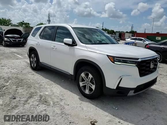 2025 Honda Pilot EX-L с VIN 5FNYG2H41SB016620, выставлен на аукционе Copart как лот 66487725 с пробегом 19 504 миль миль и Списание • Salvage title. История ставок и продаж доступна на DreamBid. Изображение 14.