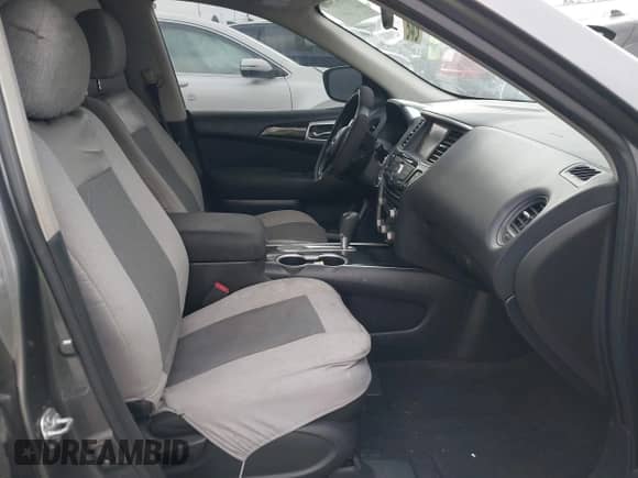 2017 Nissan Pathfinder Platinum with VIN 5N1DR2MN7HC600447, listed as a IAAI auction lot 43319400 with 160,669 mi miles and . Bid and sale history available at DreamBid. Image 5.