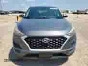 2019 Hyundai Tucson SE with VIN KM8J23A42KU923699, listed as a Copart auction lot 69091255 with 135,412 mi miles and Clean title. Bid and sale history available at DreamBid. Image 5.