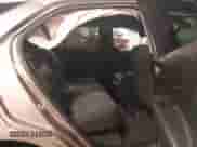 2019 Chevrolet Equinox LT z VIN 2GNAXTEV3K6137229, wystawiony jako IAAI lot #43252422 z przebiegiem 151 840 mil mil oraz . Historia ofert i sprzedaży dostępna na DreamBid. Obrazek 8.