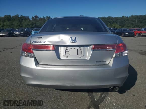2011 Honda Accord SE с VIN 1HGCP2F67BA087717, выставлен на аукционе Copart как лот 84367365 с пробегом 176 215 миль миль и Списание • Salvage title. История ставок и продаж доступна на DreamBid. Изображение 6.