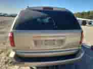2005 Dodge Caravan SXT z VIN 2D8GP44L45R508766, wystawiony jako Copart lot #89827425 z przebiegiem Nie podano mil oraz Szkoda całkowita • Salvage title. Historia ofert i sprzedaży dostępna na DreamBid. Obrazek 6.
