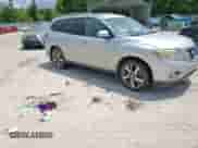 2014 Nissan Pathfinder S with VIN 5N1AR2MN5EC688364, listed as a Copart auction lot 61367445 with 126,918 mi miles and Salvage title. Bid and sale history available at DreamBid. Image 14.