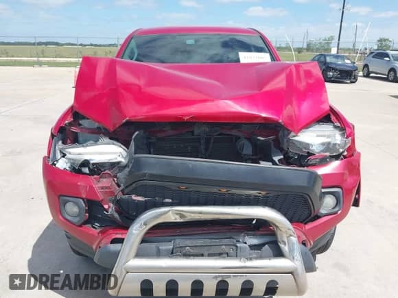 2016 Toyota Tacoma SR5 с VIN 5TFAX5GN2GX059826, выставлен на аукционе IAAI как лот 42032005 с пробегом 209 271 миль миль и . История ставок и продаж доступна на DreamBid. Изображение 12.