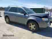 2006 Saturn VUE z VIN 5GZCZ63406S883811, wystawiony jako Copart lot #58383334 z przebiegiem 21 068 mil mil oraz Szkoda całkowita • Salvage title. Historia ofert i sprzedaży dostępna na DreamBid. Obrazek 4.