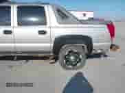 2005 Chevrolet Avalanche LS с VIN 3GNEC12Z25G220698, выставлен на аукционе IAAI как лот 41961705 с пробегом 167 644 миль миль и . История ставок и продаж доступна на DreamBid. Изображение 6.