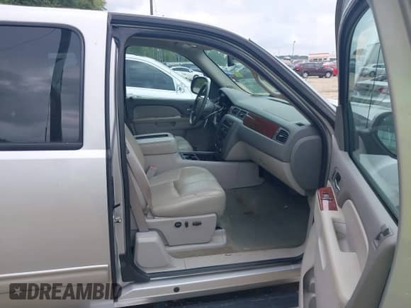 2010 GMC Sierra 1500 SLT с VIN 1GTSKWE33AZ178961, выставлен на аукционе IAAI как лот 43031026 с пробегом 133 992 миль миль и . История ставок и продаж доступна на DreamBid. Изображение 5.