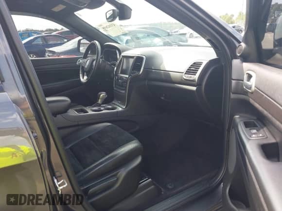 2017 Jeep Grand Cherokee Laredo with VIN 1C4RJEAG2HC813248, listed as a IAAI auction lot 43102698 with 162,220 mi miles and . Bid and sale history available at DreamBid. Image 5.