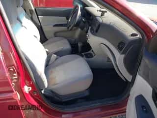 2010 Hyundai Accent GLS z VIN KMHCN4AC6AU463247, wystawiony jako IAAI lot #43552226 z przebiegiem 155 000 mil mil oraz . Historia ofert i sprzedaży dostępna na DreamBid. Obrazek 5.