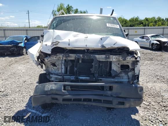 2009 Ford Econoline Cargo Commercial с VIN 1FTNE14W99DA93361, выставлен на аукционе Copart как лот 61009574 с пробегом 299 496 миль миль и Списание • Salvage title. История ставок и продаж доступна на DreamBid. Изображение 5.