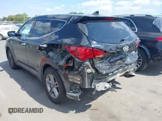 2017 Hyundai Santa Fe 2.4L с VIN 5NMZTDLB9HH046568, выставлен на аукционе IAAI как лот 43244708 с пробегом 55 316 миль миль и . История ставок и продаж доступна на DreamBid. Изображение 3.