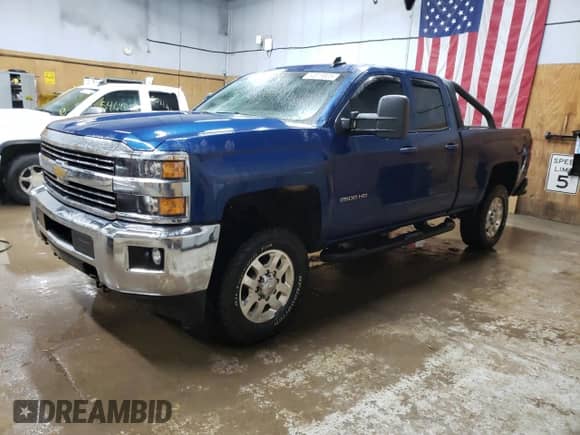 2017 Chevrolet Silverado 2500HD LT с VIN 1GC2KVEGXHZ165776, выставлен на аукционе Copart как лот 54819805 с пробегом 71 481 миль миль и Чистый • Clean title. История ставок и продаж доступна на DreamBid. Изображение 1.