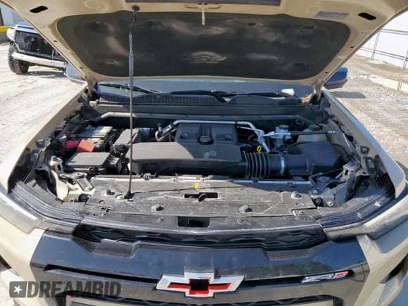 2024 Chevrolet Colorado 4WD ZR2 with VIN 1GCPTFEK7R1252936, listed as a Copart auction lot 61176905 with 19,126 mi miles and Salvage title. Bid and sale history available at DreamBid. Image 11.