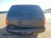 2010 Chevrolet Suburban LS z VIN 1GNUCHE05AR199633, wystawiony jako Copart lot #82591025 z przebiegiem 300 472 mil mil oraz Szkoda całkowita • Salvage title. Historia ofert i sprzedaży dostępna na DreamBid. Obrazek 6.
