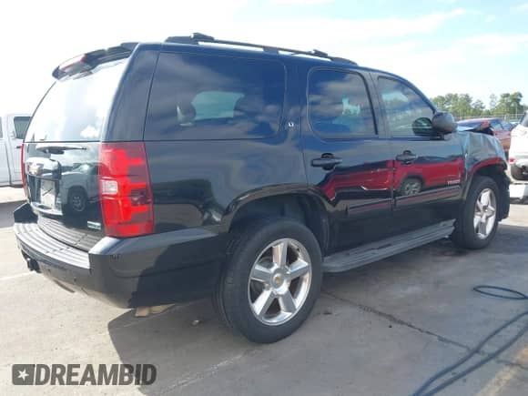 2010 Chevrolet Tahoe LT z VIN 1GNMCBE35AR248109, wystawiony jako IAAI lot #43364319 z przebiegiem 195 209 mil mil oraz . Historia ofert i sprzedaży dostępna na DreamBid. Obrazek 4.