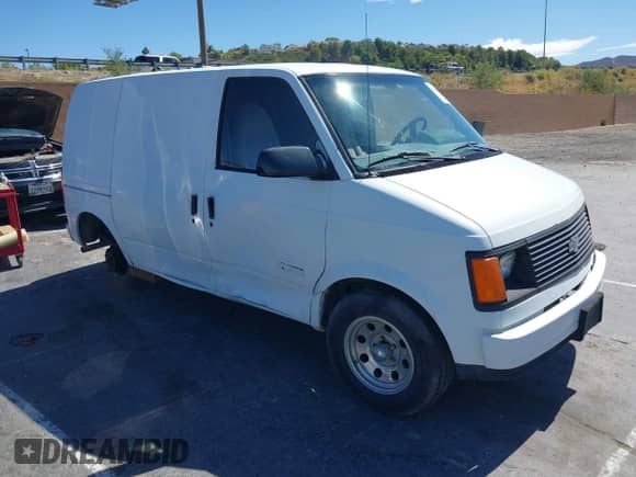 1986 Chevrolet Astro с VIN 1GCDM15Z1GB214156, выставлен на аукционе IAAI как лот 42808463 с пробегом 67 689 миль миль и . История ставок и продаж доступна на DreamBid. Изображение 1.