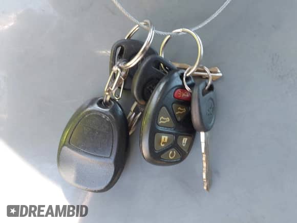 2013 Chevrolet Tahoe LTZ z VIN 1GNSKCE07DR187534, wystawiony jako IAAI lot #42856143 z przebiegiem 175 336 mil mil oraz . Historia ofert i sprzedaży dostępna na DreamBid. Obrazek 11.