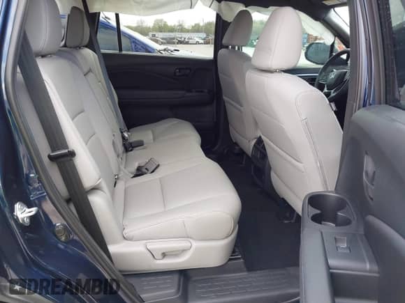2022 Honda Passport EX-L with VIN 5FNYF8H54NB029669, listed as a IAAI auction lot 42004054 with 28,503 mi miles and . Bid and sale history available at DreamBid. Image 8.
