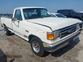 1989 Ford F-150 z VIN 1FTEF15N6KNB68004, wystawiony jako IAAI lot #42572340 z przebiegiem 23 404 mil mil oraz . Historia ofert i sprzedaży dostępna na DreamBid. Obrazek 1.