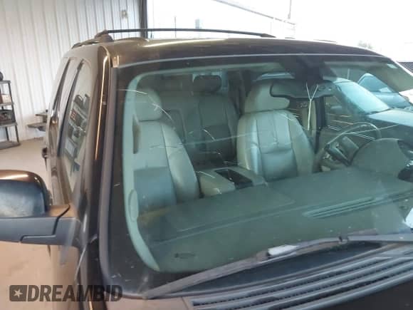 2007 Chevrolet Suburban LT z VIN 3GNFC16057G146602, wystawiony jako IAAI lot #42847544 z przebiegiem 310 218 mil mil oraz . Historia ofert i sprzedaży dostępna na DreamBid. Obrazek 6.