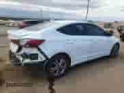 2017 Hyundai Elantra SE z VIN 5NPD84LF5HH179538, wystawiony jako Copart lot #81691265 z przebiegiem 110 383 mil mil oraz Szkoda całkowita • Salvage title. Historia ofert i sprzedaży dostępna na DreamBid. Obrazek 3.